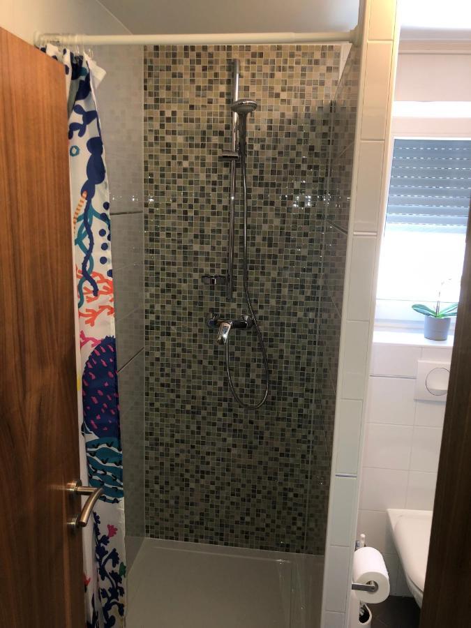 Apartmani Gavran Sukošan Exterior foto